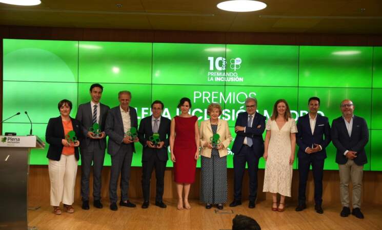 Gloria Alemán recibe el Premio Plena Inclusión Madrid
