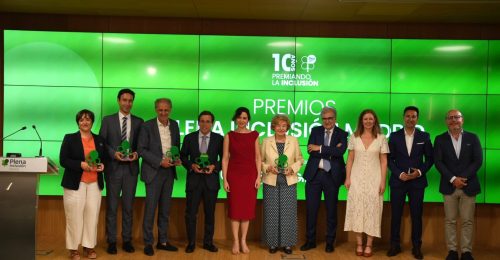 Gloria Alemán recibe el Premio Plena Inclusión Madrid